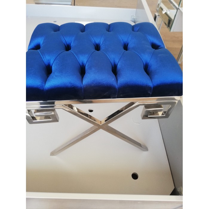 Bench-B4